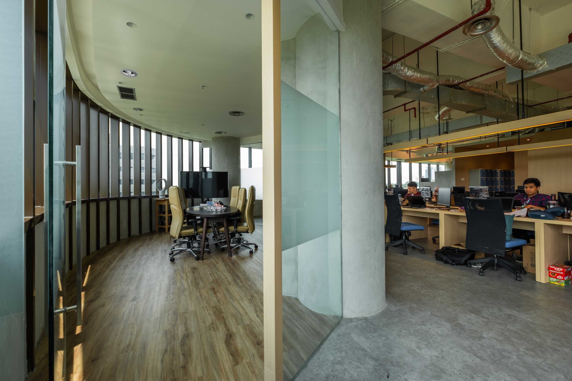 Sirclo Office Karya Arcon-Interior & Furniture Contractor (Sumber: arsitag.com)