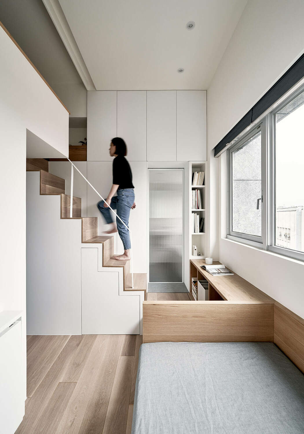 Tangga dengan banyak fungsi (Sumber: freshome.com)