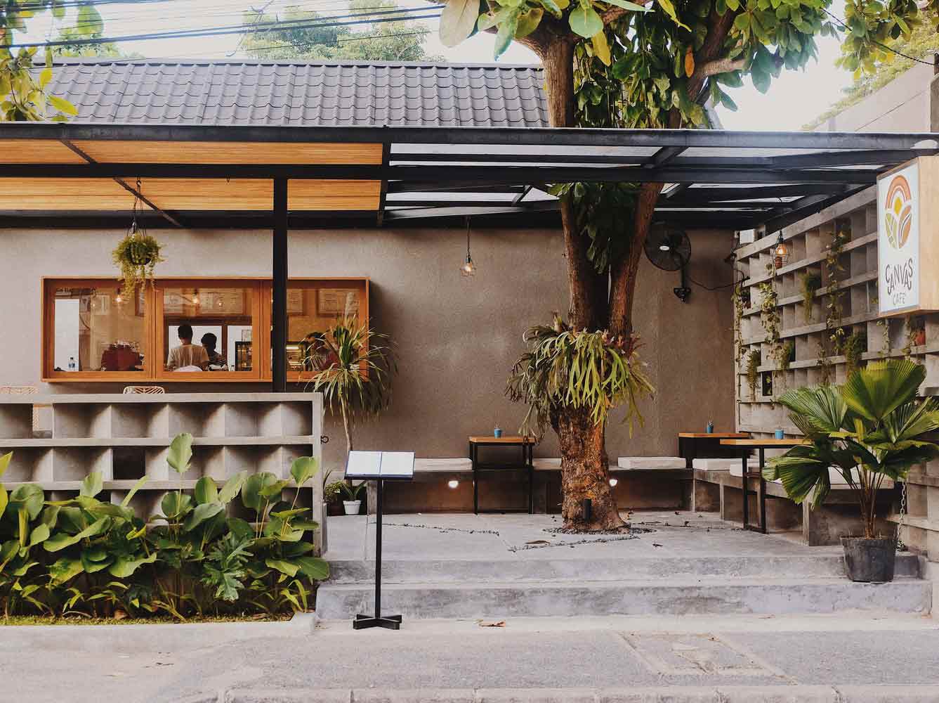 Skylight untuk area outdoor (Sumber: archdaily.com)