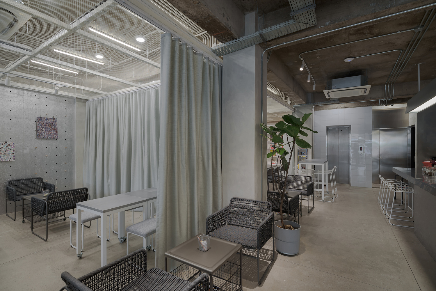 Studio Kota Architecture // archdaily.com