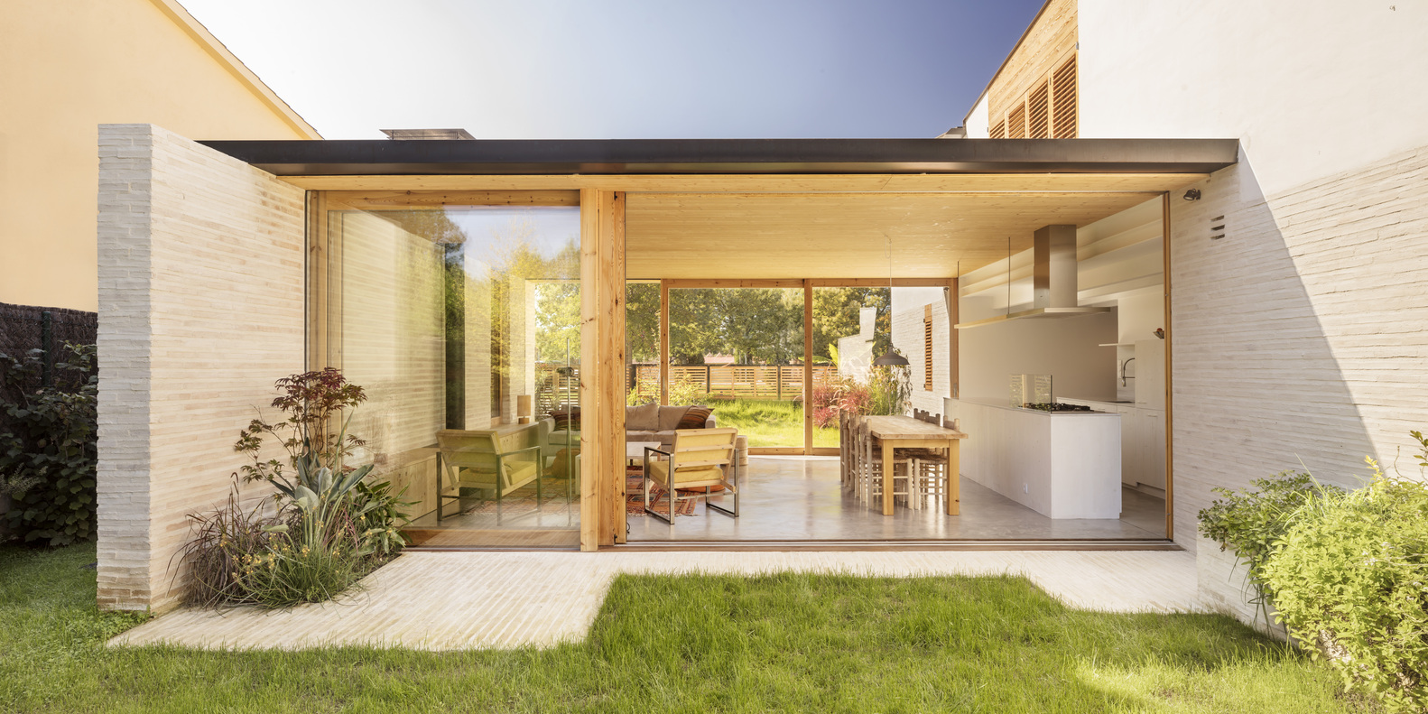Tallerdarquitectura // archdaily.com