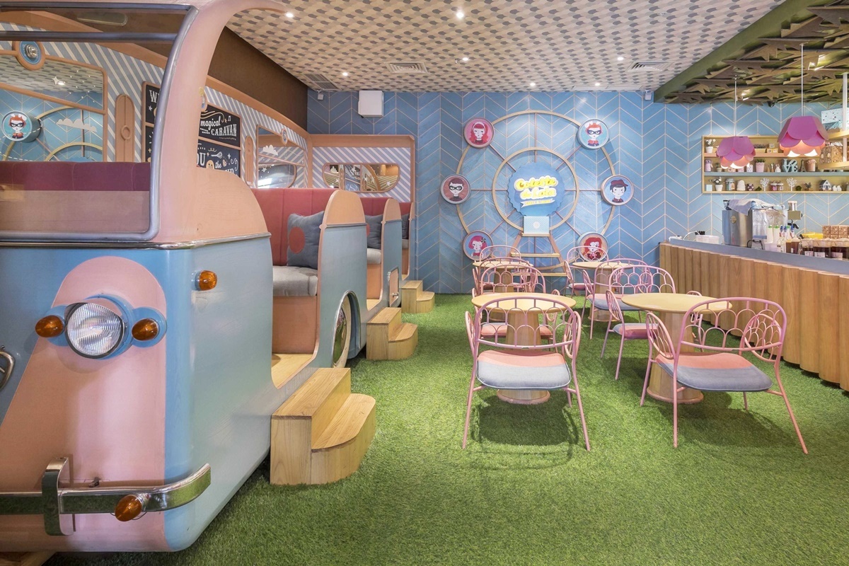 Desain restoran Colette Lola Puri Indah di Jakarta karya AlvinT Studio // arsitag.com