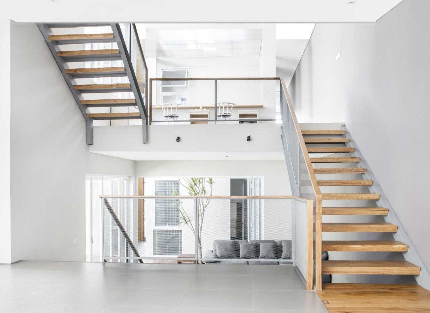 Rumah split level karya ADDO Architecture // arsitag.com