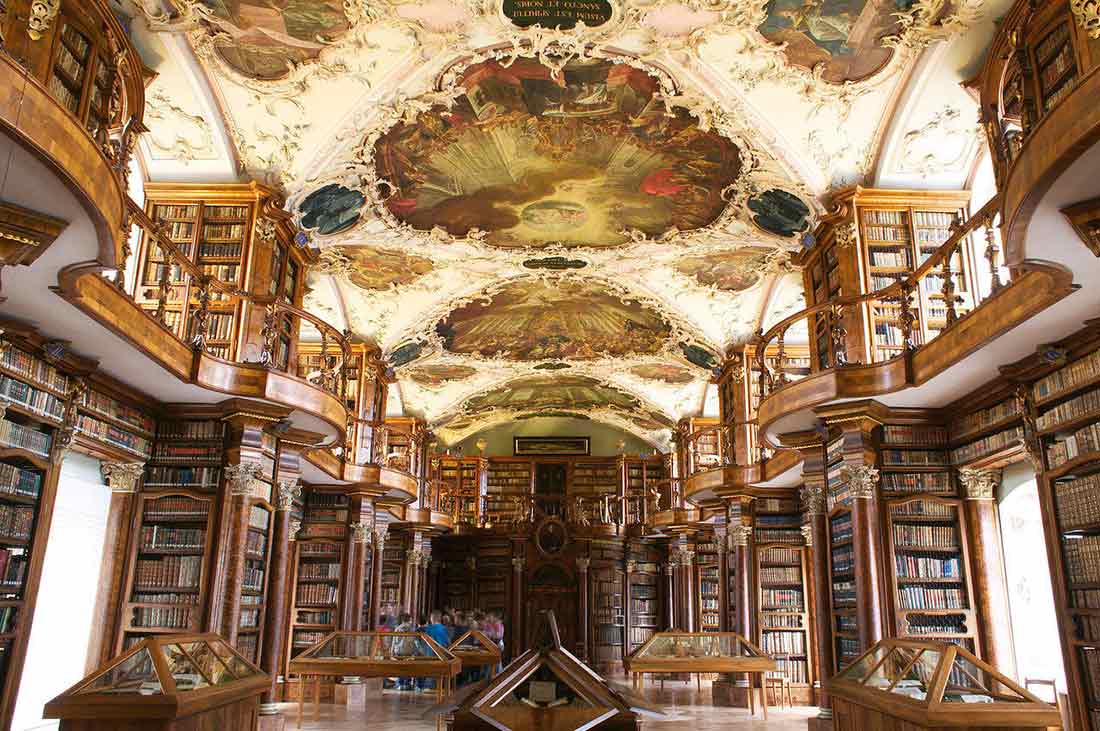 Perpustakaan megah di Swiss, Abbey Library of Saint Gall // bluesyemre.com