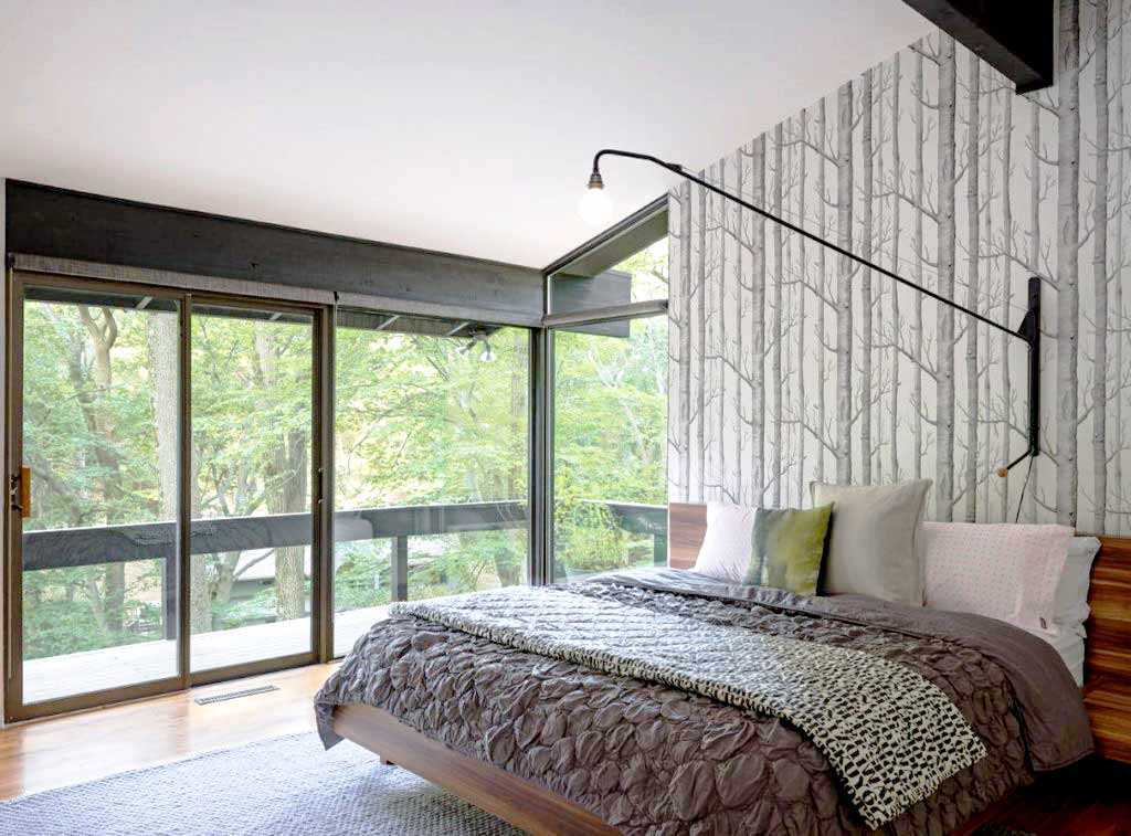 Kamar tidur bergaya mid-century modern yang kaya unsur alam // homedit.co