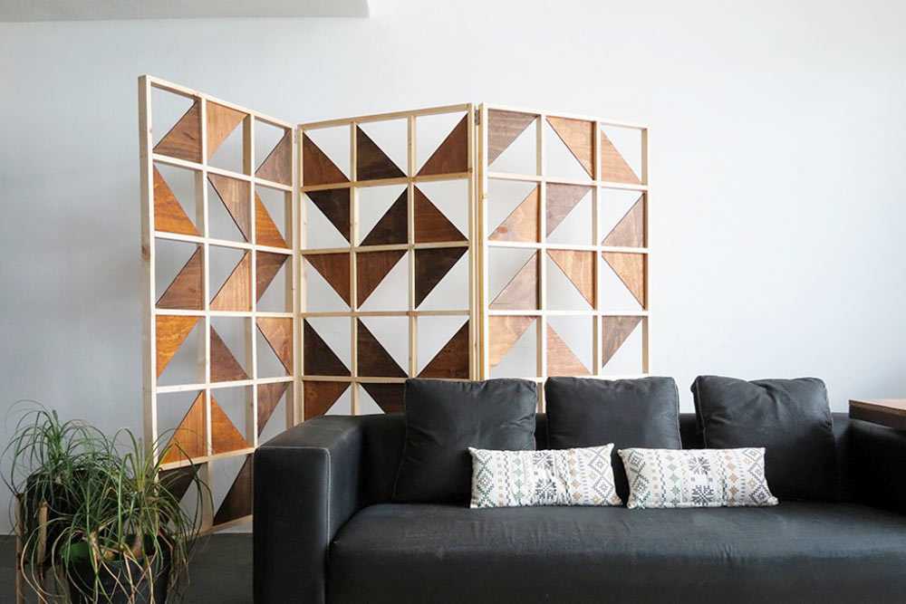 Folding divider dengan hiasan karya AMARYLLIS // ohohdeco.com