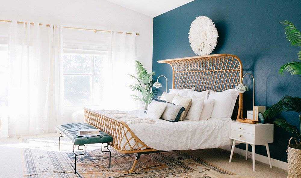 Desain boho dengan dua warna kontras // onekingslane.com