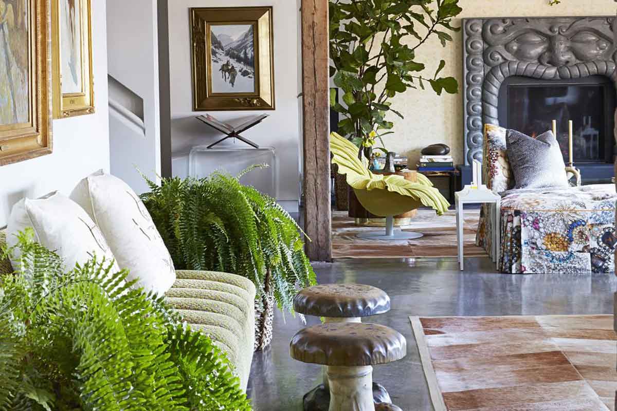 Dekorasi tanaman pakis boston karya Harry Heissmann // housebeautiful.com